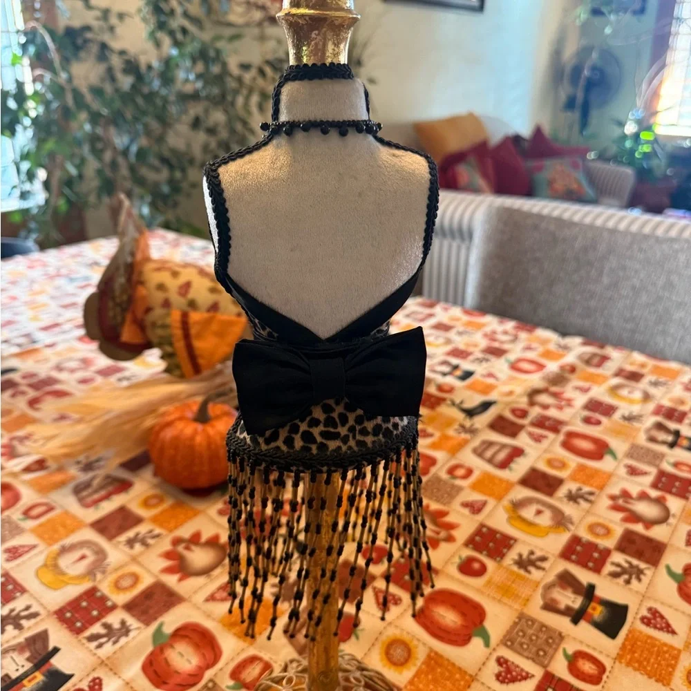 Cute Necklace Holder - Picture 6 of 8